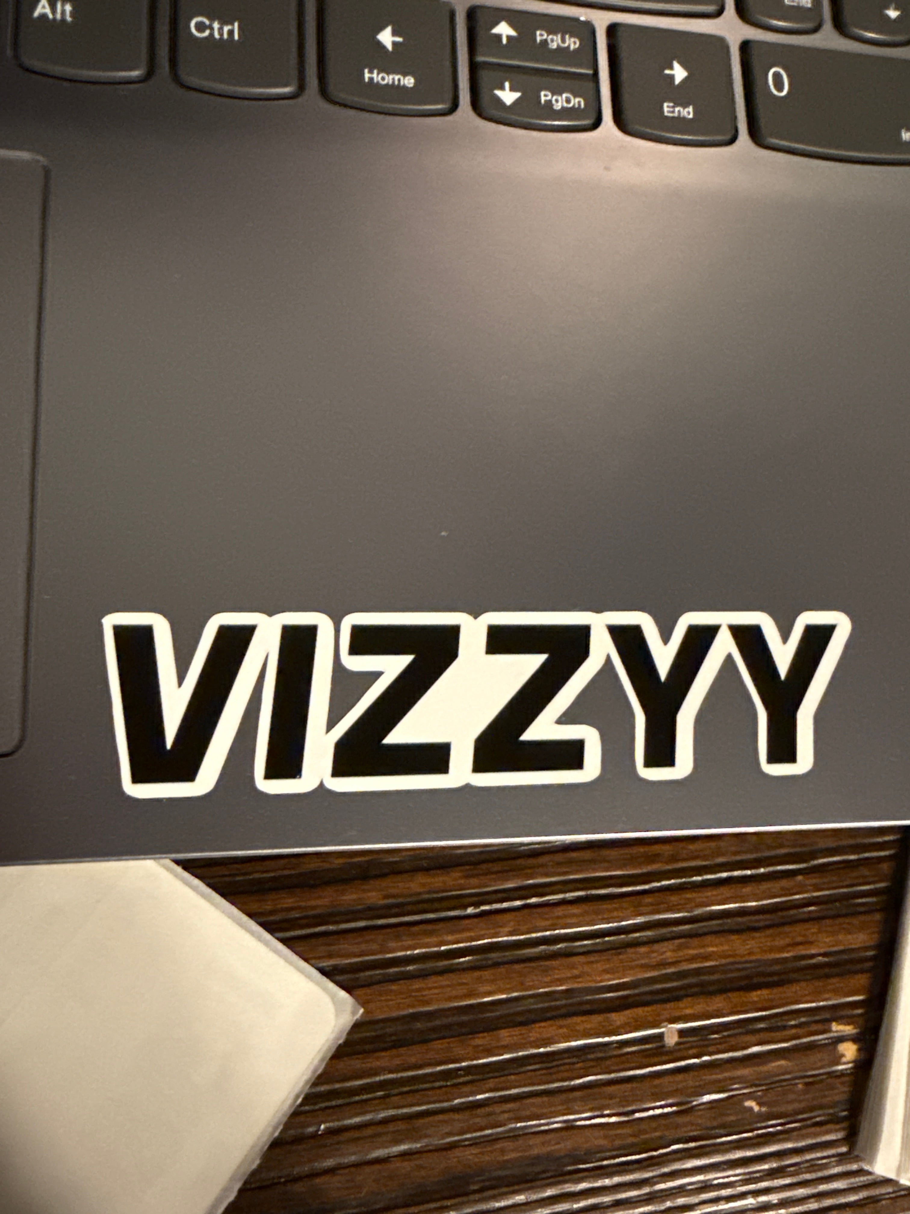 Vizzyy Allover Stickerpack